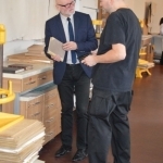 Algirdas Plioplys introduces work of the Document Conservation Centre to Bogdan Filip Zerek