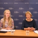 Strateginių projektų plėtros skyriaus projektų vadovė Gabija Daukšaitė ir Vaikų literatūros centro direktorė Aldona Augustaitienė