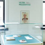 Ekspozicijos „Vilties Prezidentas Stasys Lozoraitis“ iliustracija