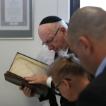 Istorinis Izraelio Valstybės delegacijos vizitas Nacionalinės bibliotekos Judaikos tyrimų centre