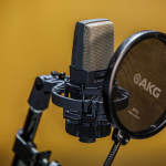 AKG C414