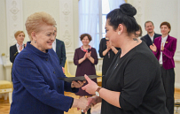 Į Lietuvą sugrįžo knygų dovanojimo bibliotekoms tradicija